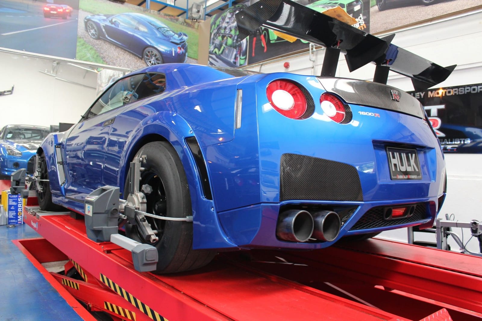 Nissan GT-R